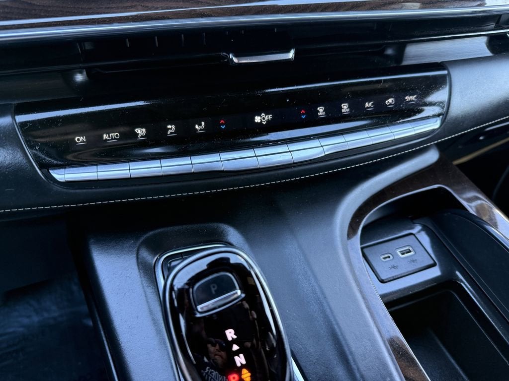 2022 Cadillac Escalade Sport Platinum