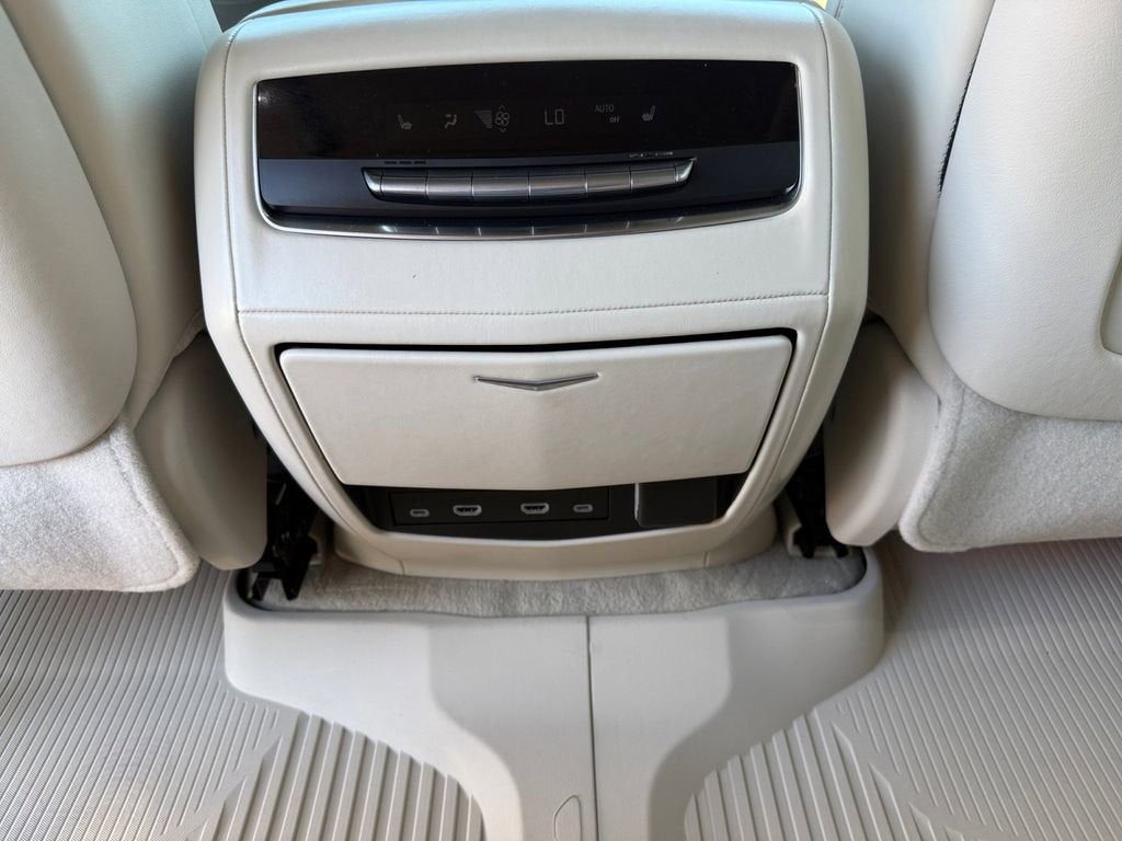 2023 Cadillac Escalade ESV Sport Platinum