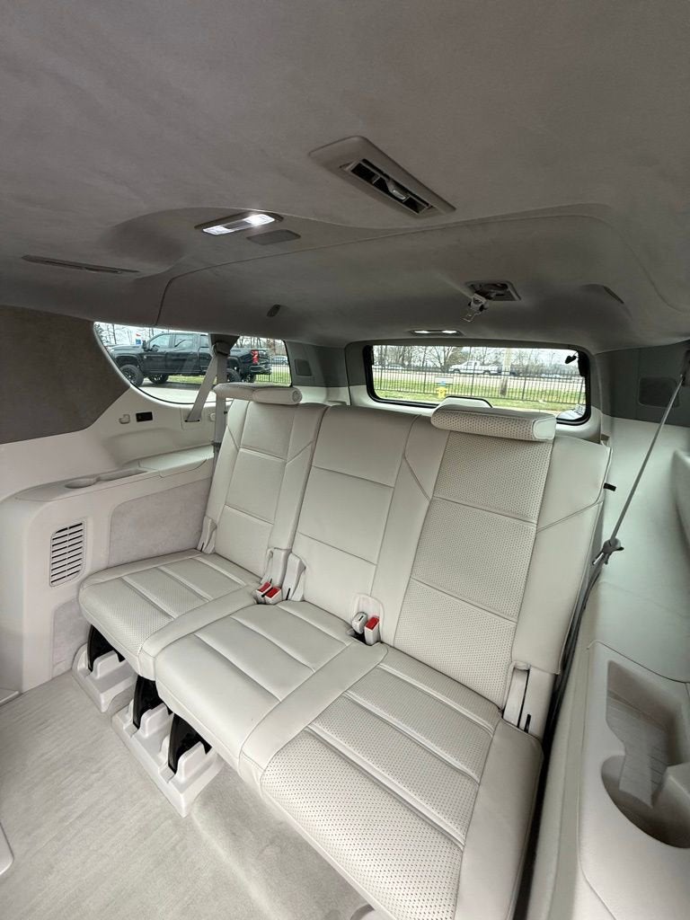 2023 Cadillac Escalade ESV Sport Platinum