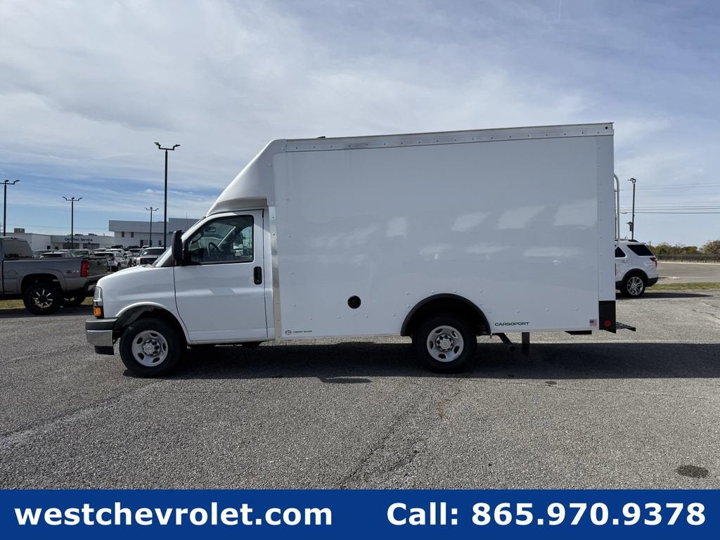 2025 Chevrolet Express Cutaway 3500 1WT