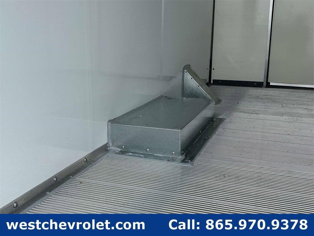 2024 Chevrolet Express Cutaway 3500 1WT