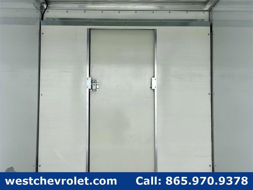 2024 Chevrolet Express Cutaway 3500 1WT