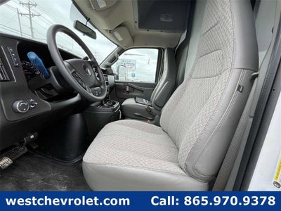 2024 Chevrolet Express Cutaway 3500 1WT