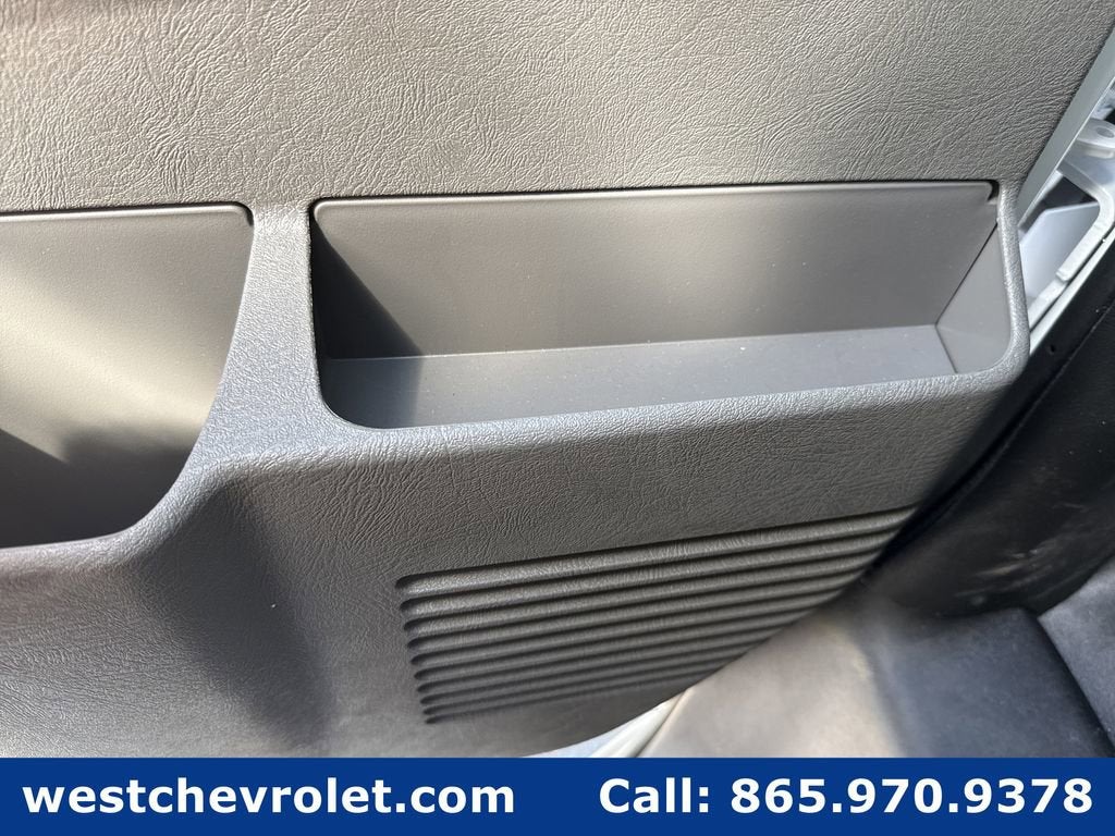 2026 Chevrolet Express Cutaway 3500 1WT