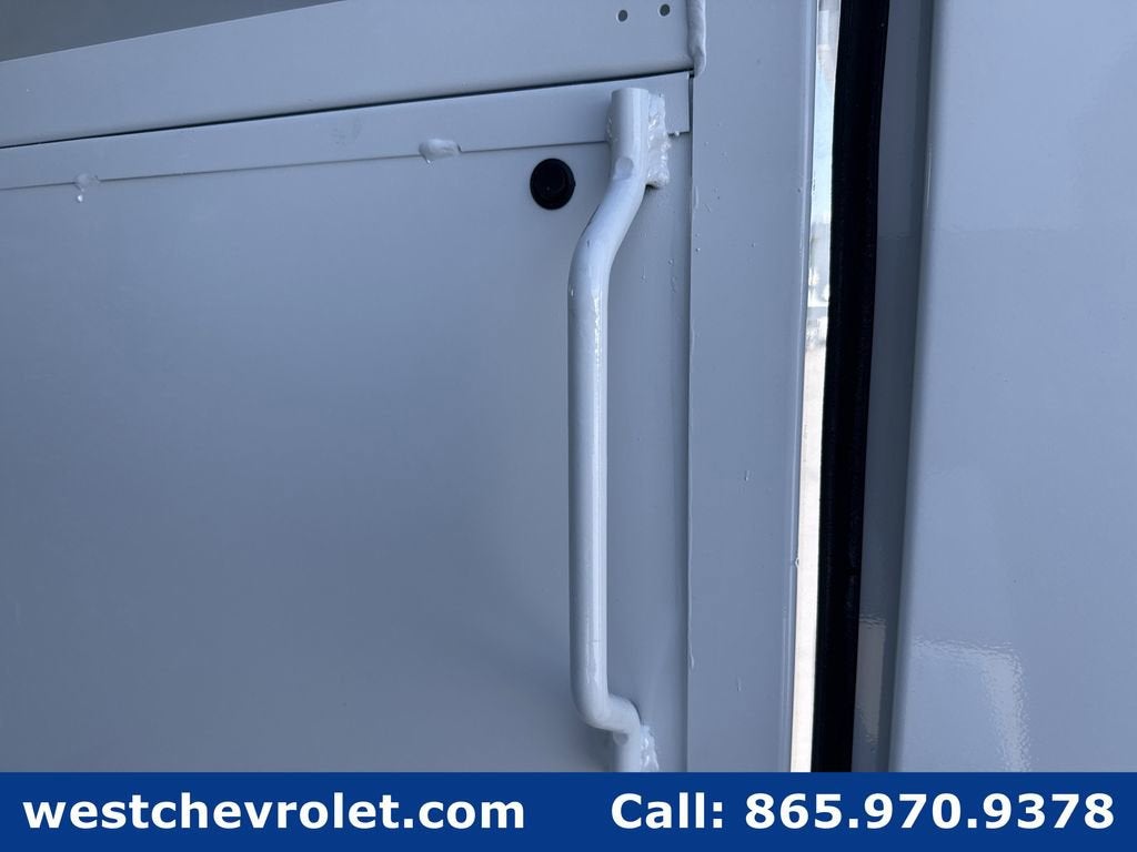 2026 Chevrolet Express Cutaway 3500 1WT