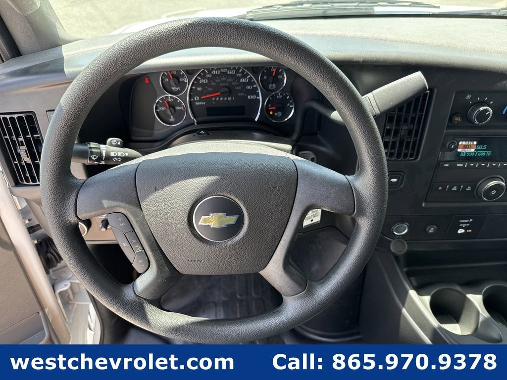 2026 Chevrolet Express Cutaway 3500 1WT