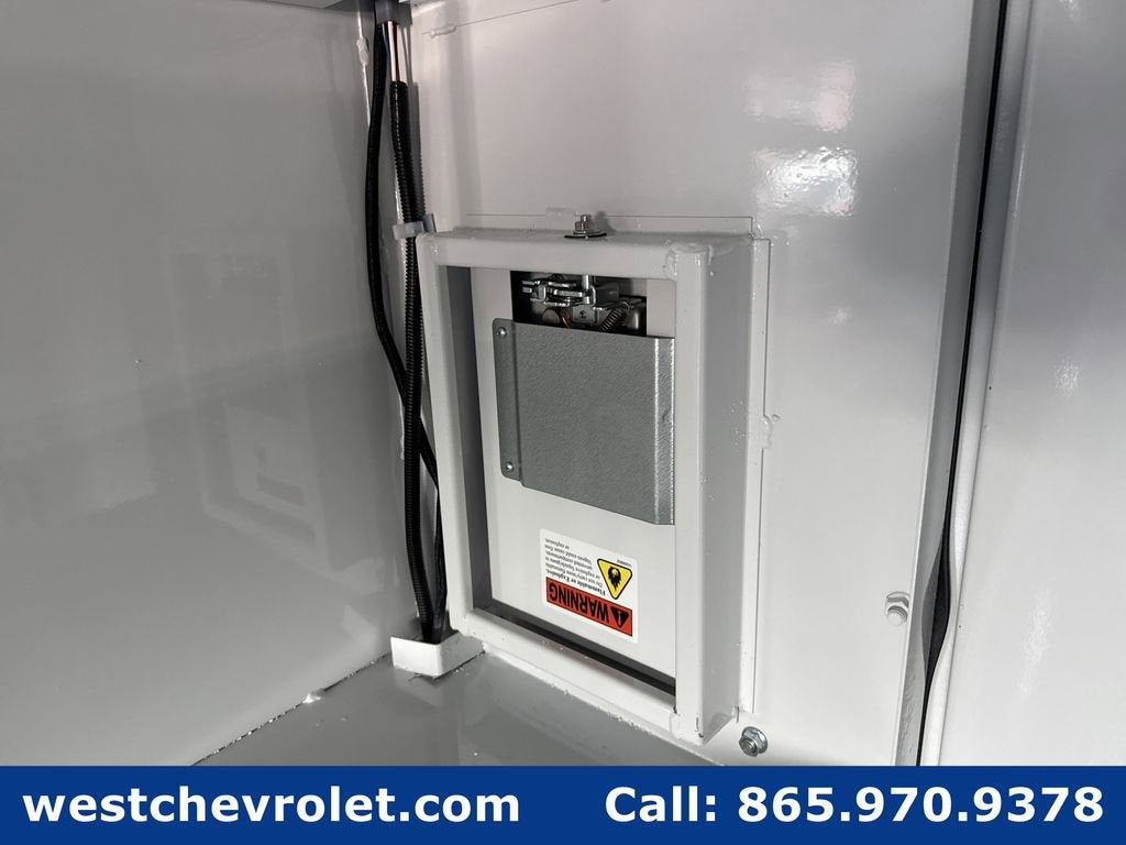 2026 Chevrolet Express Cutaway 3500 1WT