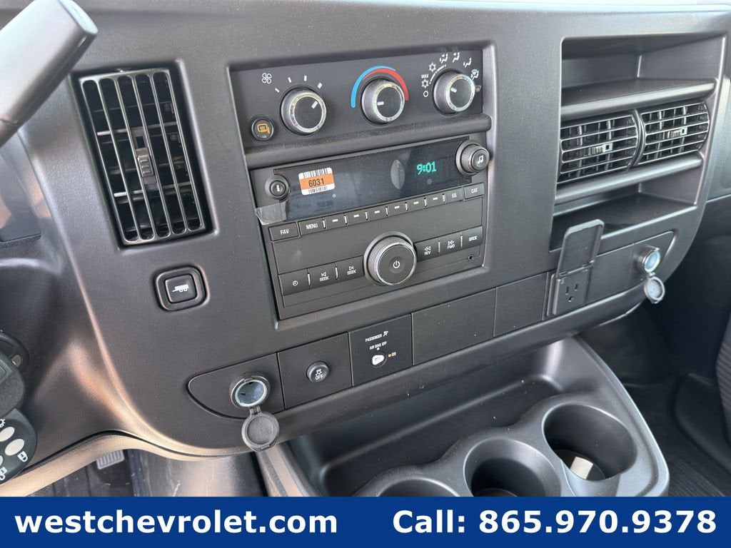 2026 Chevrolet Express Cutaway 3500 1WT