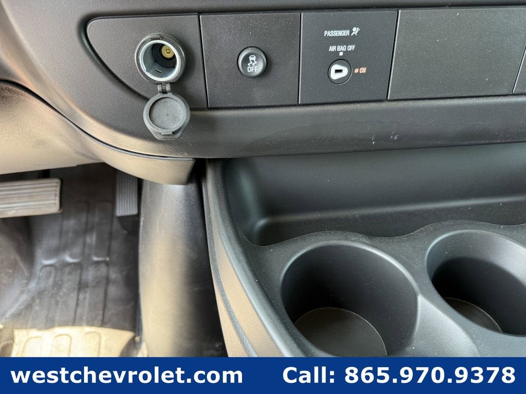 2026 Chevrolet Express Cutaway 3500 1WT