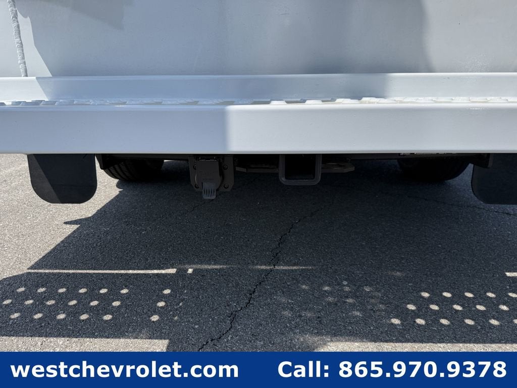 2026 Chevrolet Express Cutaway 3500 1WT