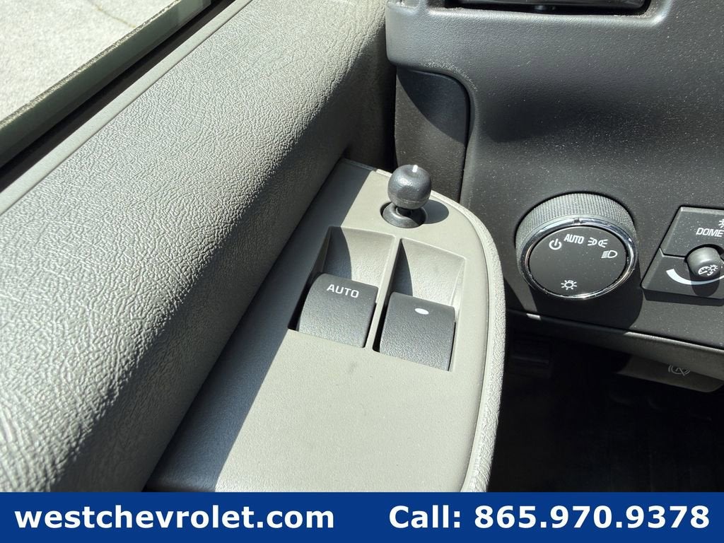 2026 Chevrolet Express Cutaway 3500 1WT