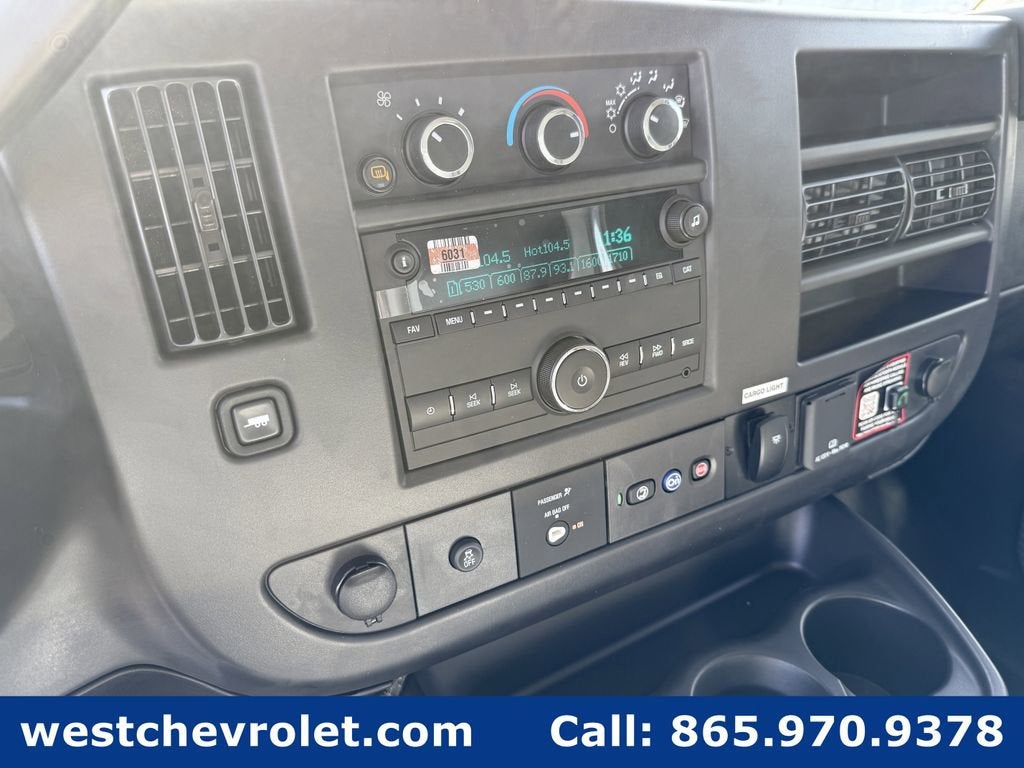 2025 Chevrolet Express Cutaway 3500 1WT