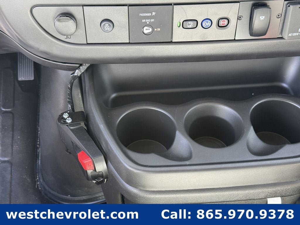 2025 Chevrolet Express Cutaway 3500 1WT