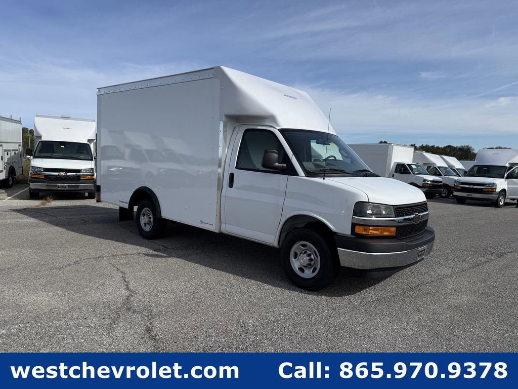 2025 Chevrolet Express Cutaway 3500 1WT