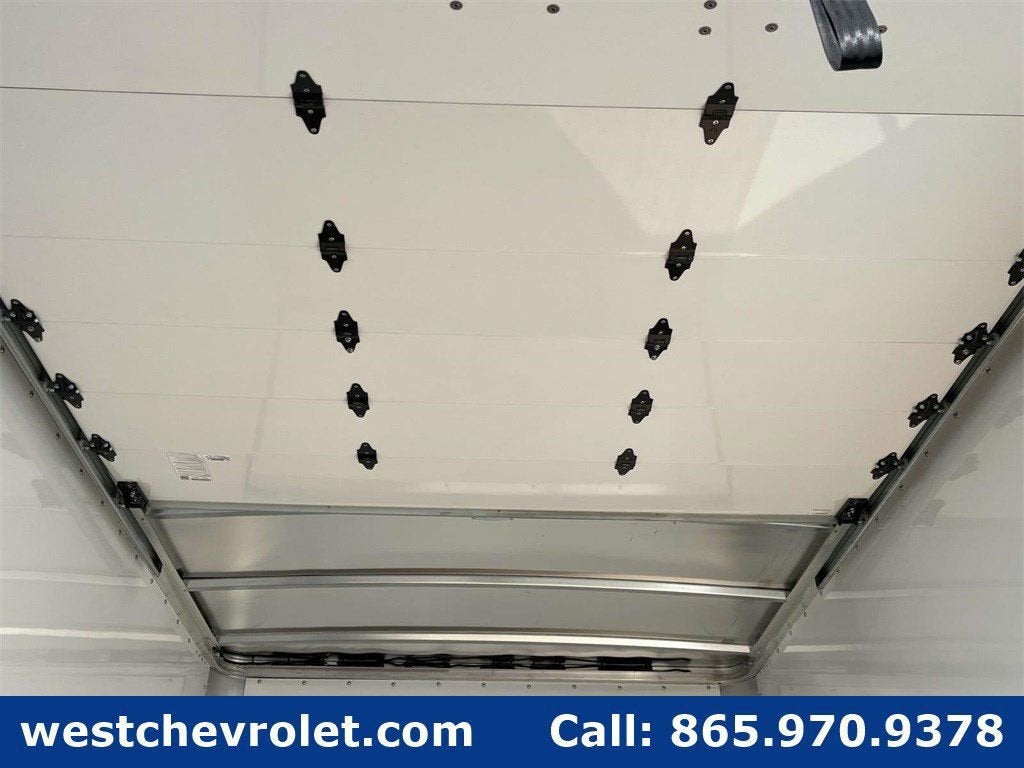 2024 Chevrolet Express Cutaway 3500 1WT