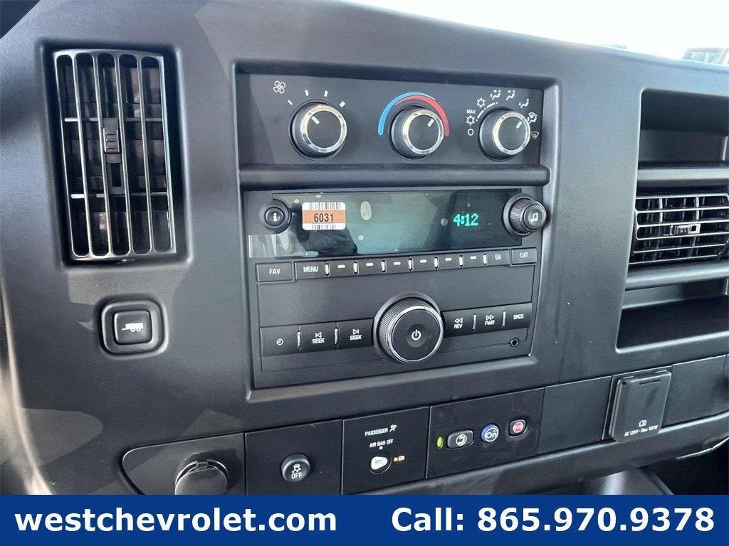 2024 Chevrolet Express Cutaway 3500 1WT