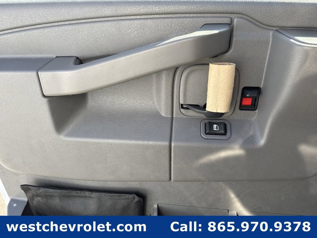 2025 Chevrolet Express Cutaway 3500 1WT