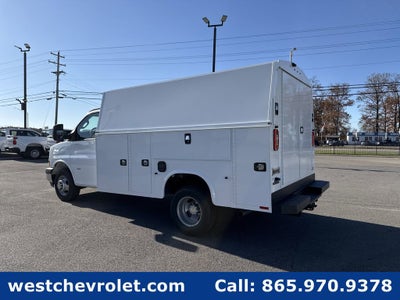 2025 Chevrolet Express Cutaway 3500 1WT