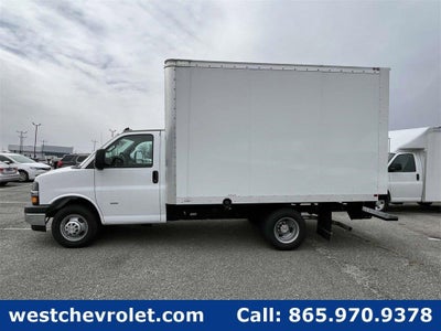 2024 Chevrolet Express Cutaway 3500 1WT