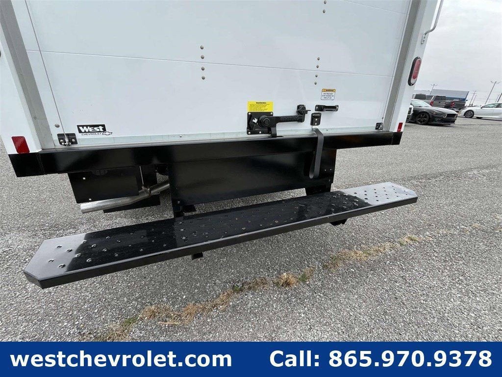 2024 Chevrolet Express Cutaway 3500 1WT
