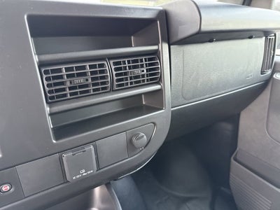 2023 Chevrolet Express Cutaway 3500 1WT