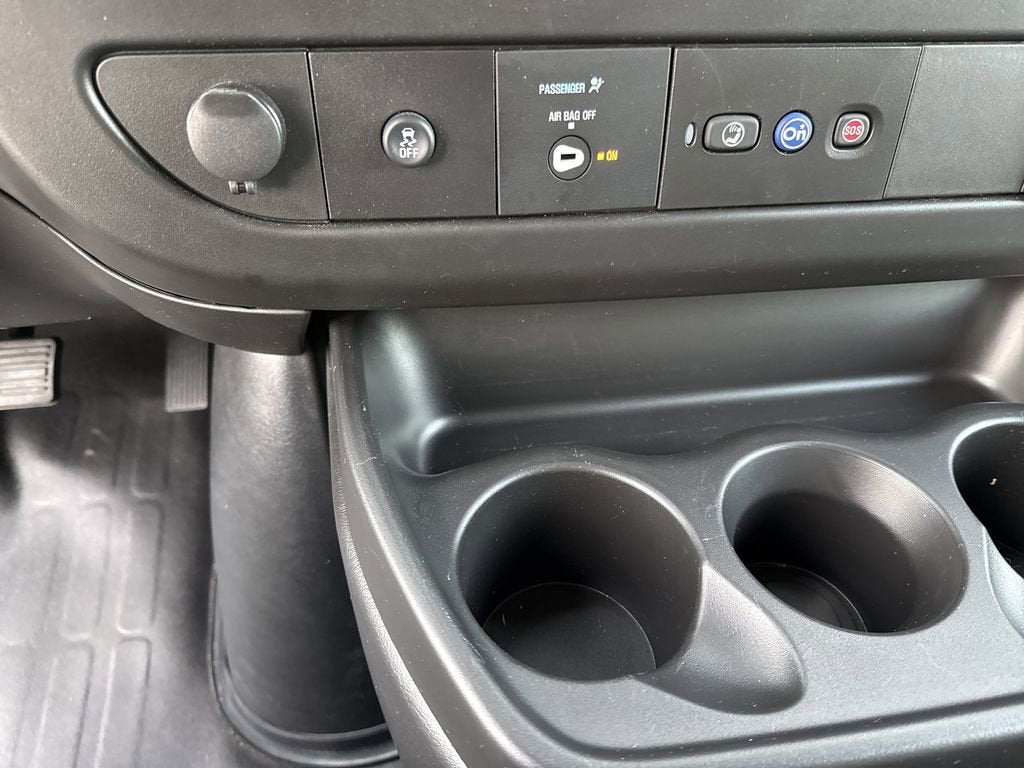 2023 Chevrolet Express Cutaway 3500 1WT