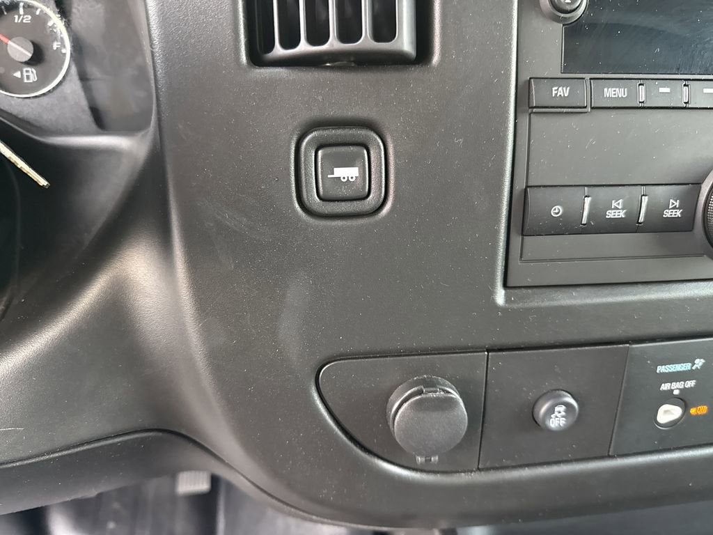 2023 Chevrolet Express Cutaway 3500 1WT