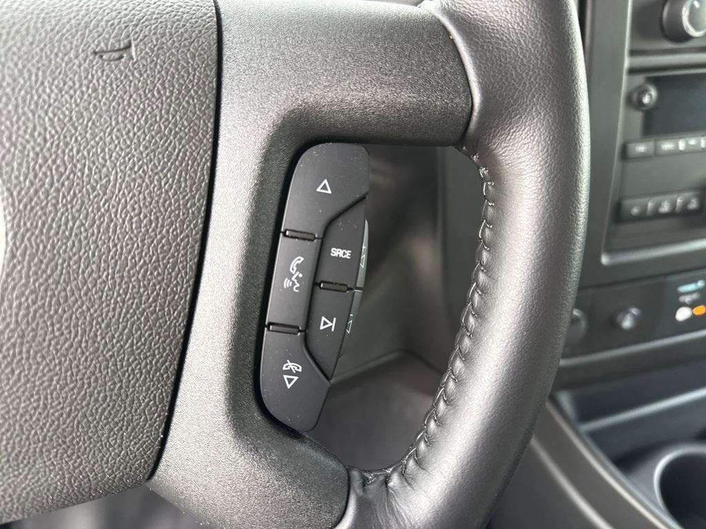 2023 Chevrolet Express Cutaway 3500 1WT