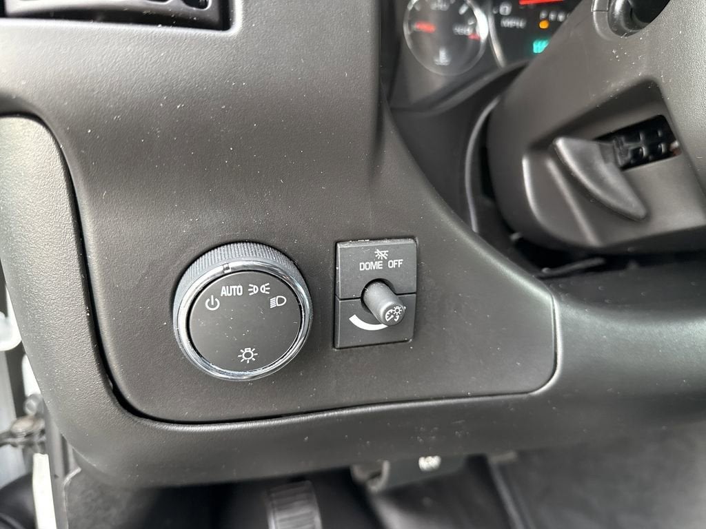 2023 Chevrolet Express Cutaway 3500 1WT