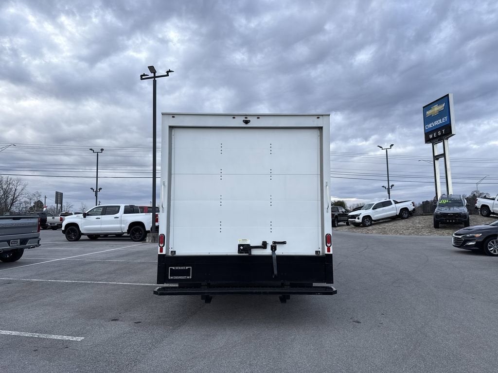 2023 Chevrolet Express Cutaway 3500 1WT