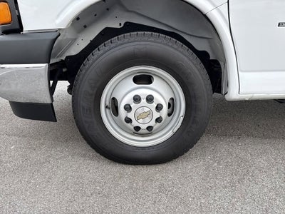 2023 Chevrolet Express Cutaway 3500 1WT