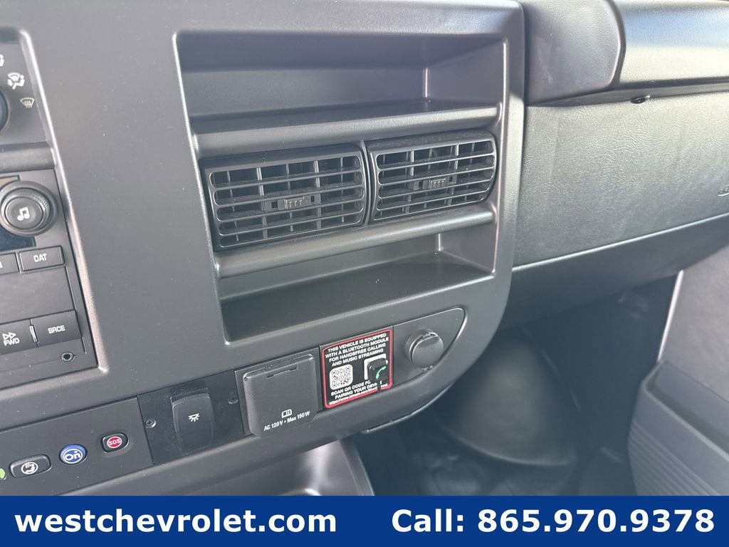 2026 Chevrolet Express Cutaway 4500 2WT