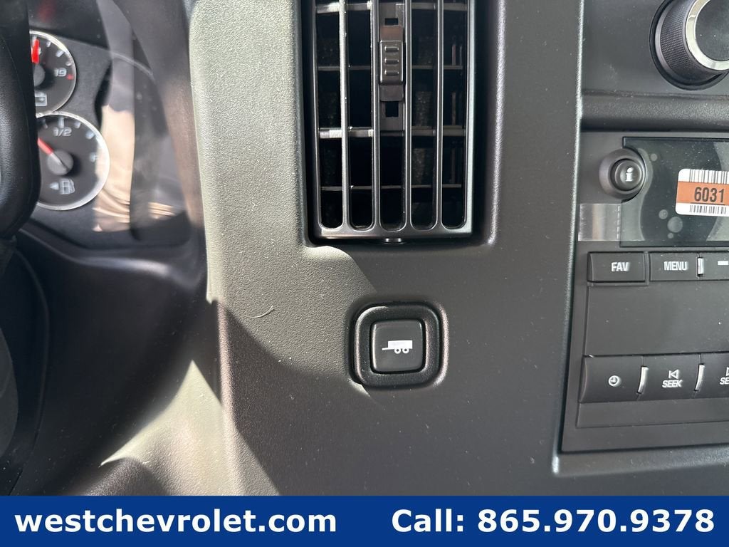 2026 Chevrolet Express Cutaway 4500 2WT