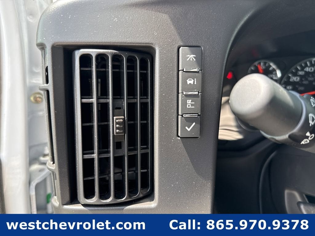 2026 Chevrolet Express Cutaway 4500 2WT