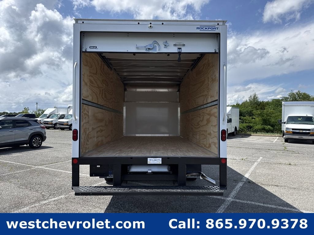 2026 Chevrolet Express Cutaway 4500 2WT