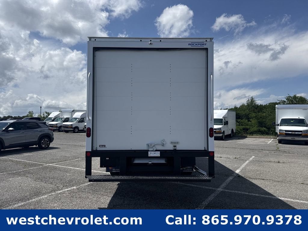 2026 Chevrolet Express Cutaway 4500 2WT