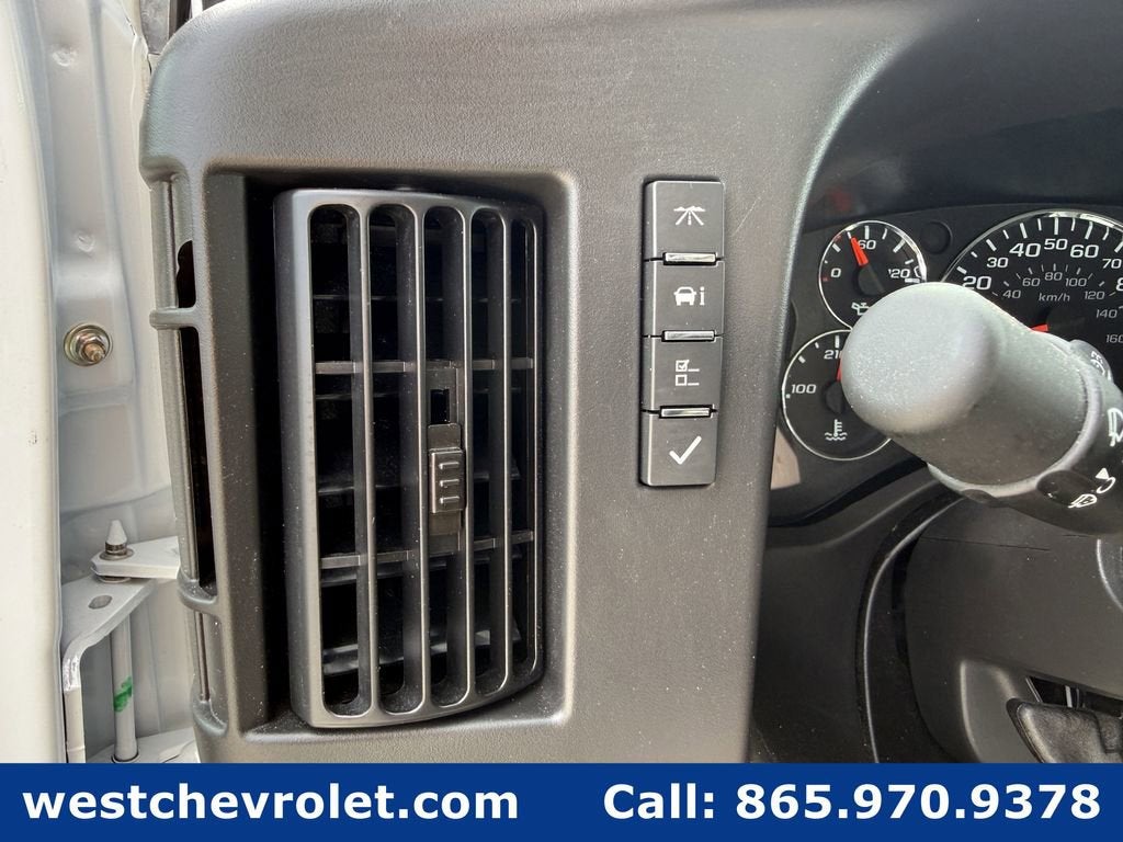 2025 Chevrolet Express Cutaway 4500 2WT