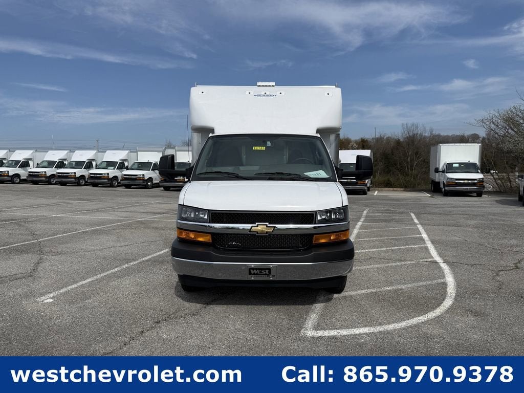 2025 Chevrolet Express Cutaway 4500 2WT