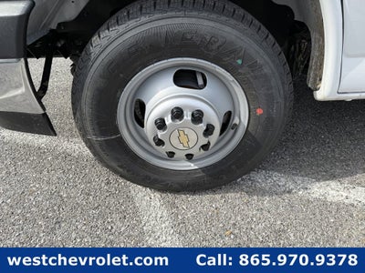 2025 Chevrolet Express Cutaway 4500 2WT