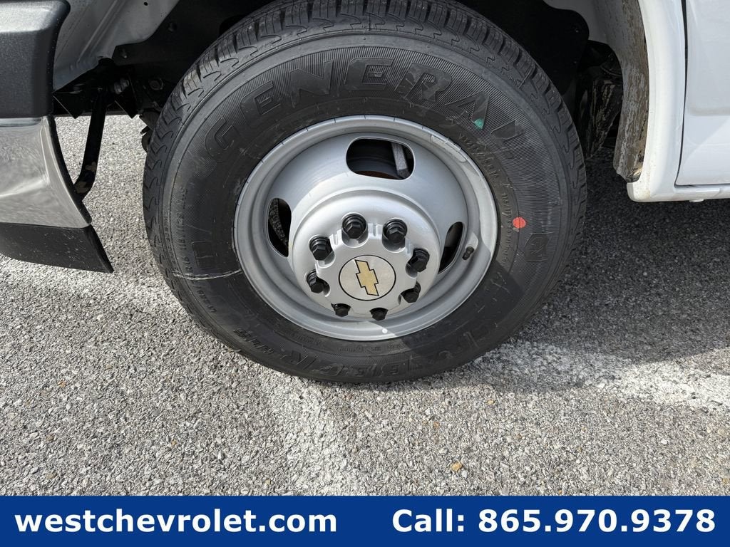 2025 Chevrolet Express Cutaway 4500 2WT