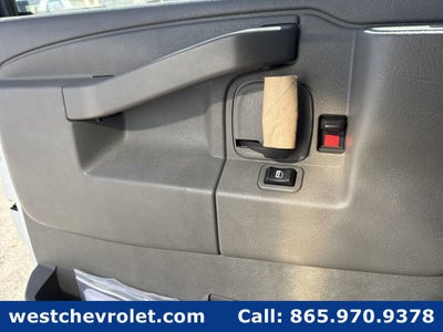 2025 Chevrolet Express Cutaway 4500 2WT