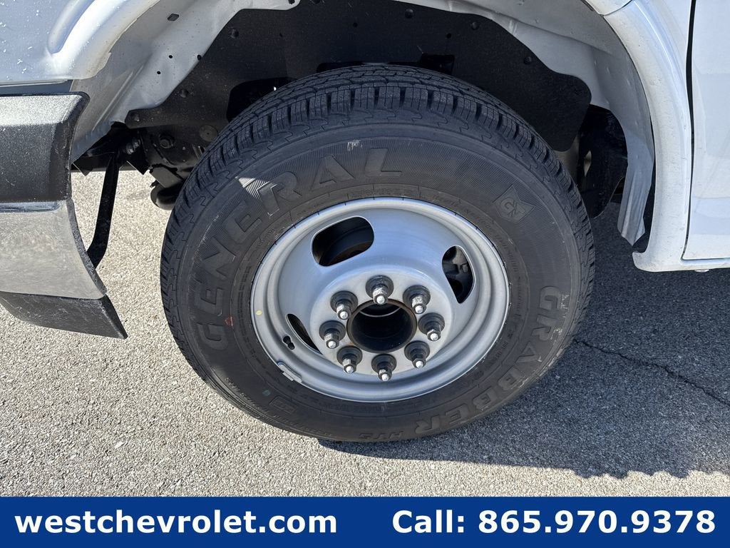 2025 Chevrolet Express Cutaway 4500 2WT