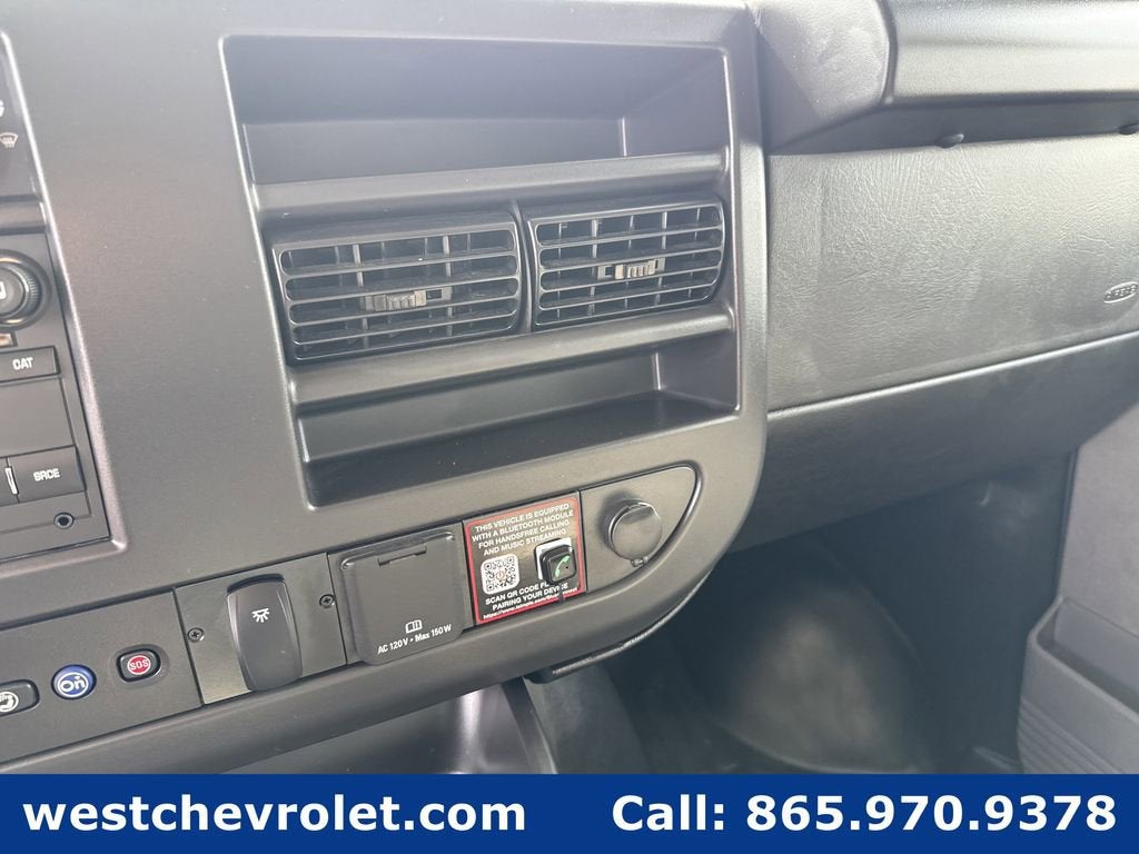 2026 Chevrolet Express Cutaway 4500 2WT