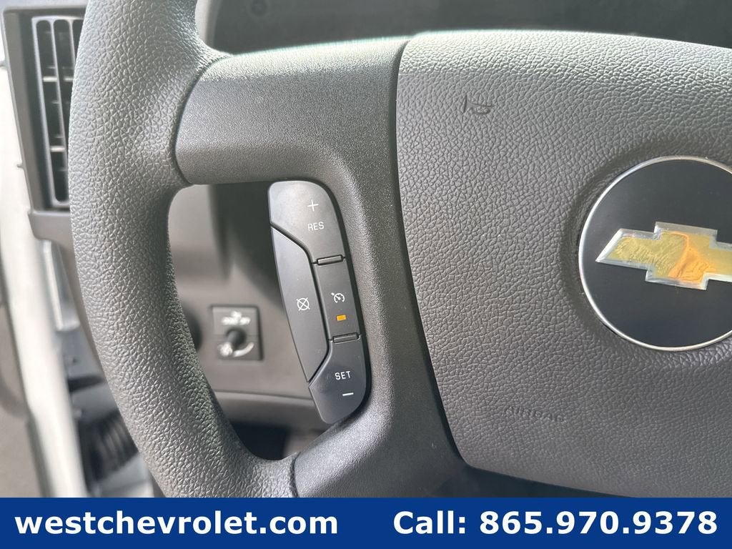 2026 Chevrolet Express Cutaway 4500 2WT