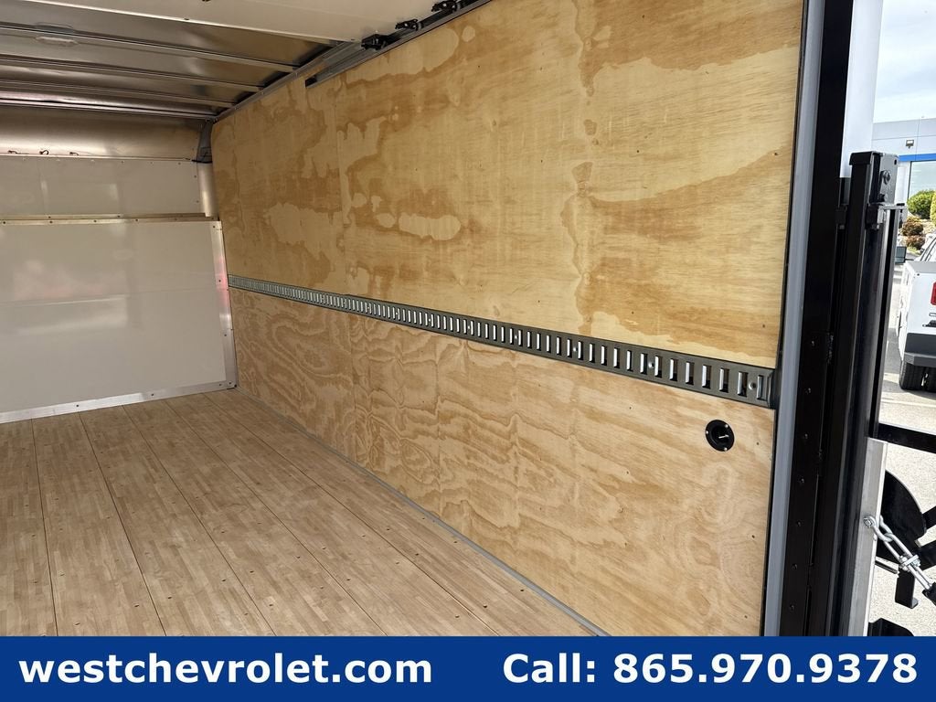 2026 Chevrolet Express Cutaway 4500 2WT