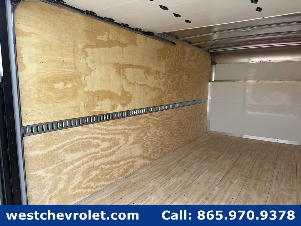 2026 Chevrolet Express Cutaway 4500 2WT