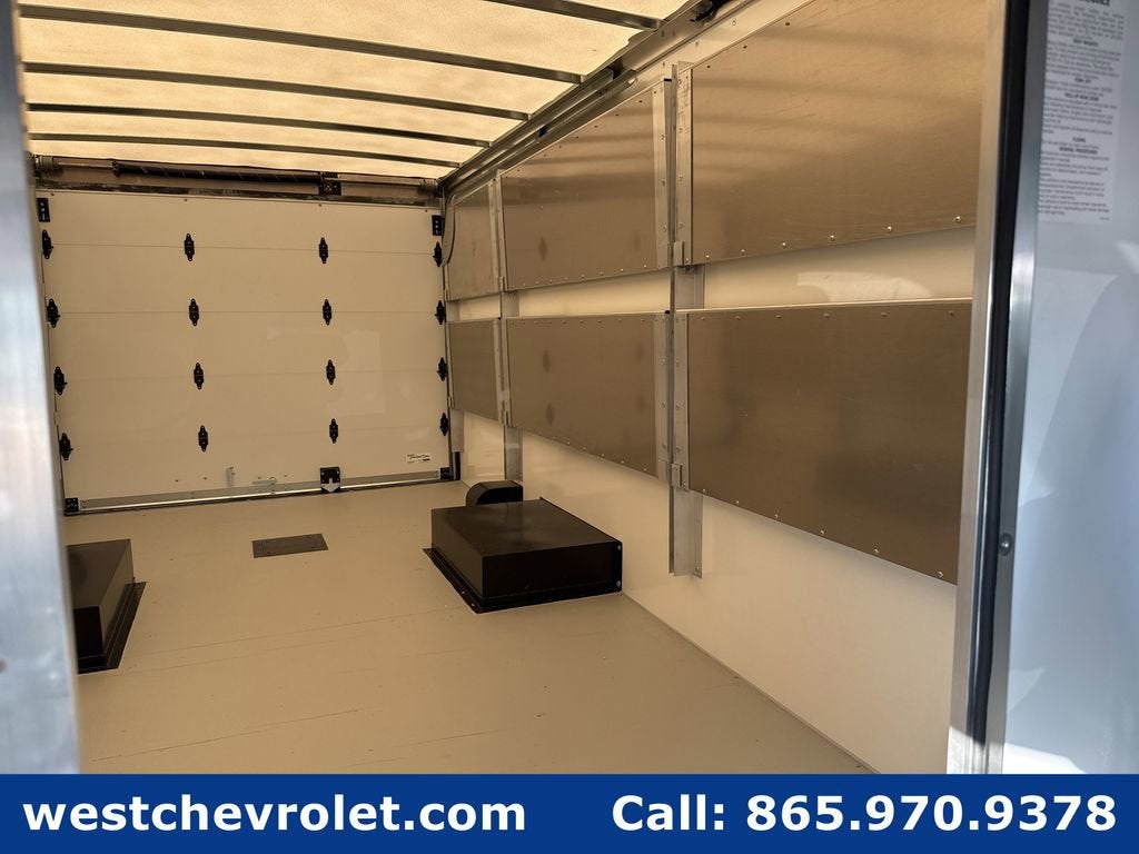 2025 Chevrolet Express Cutaway 4500 2WT