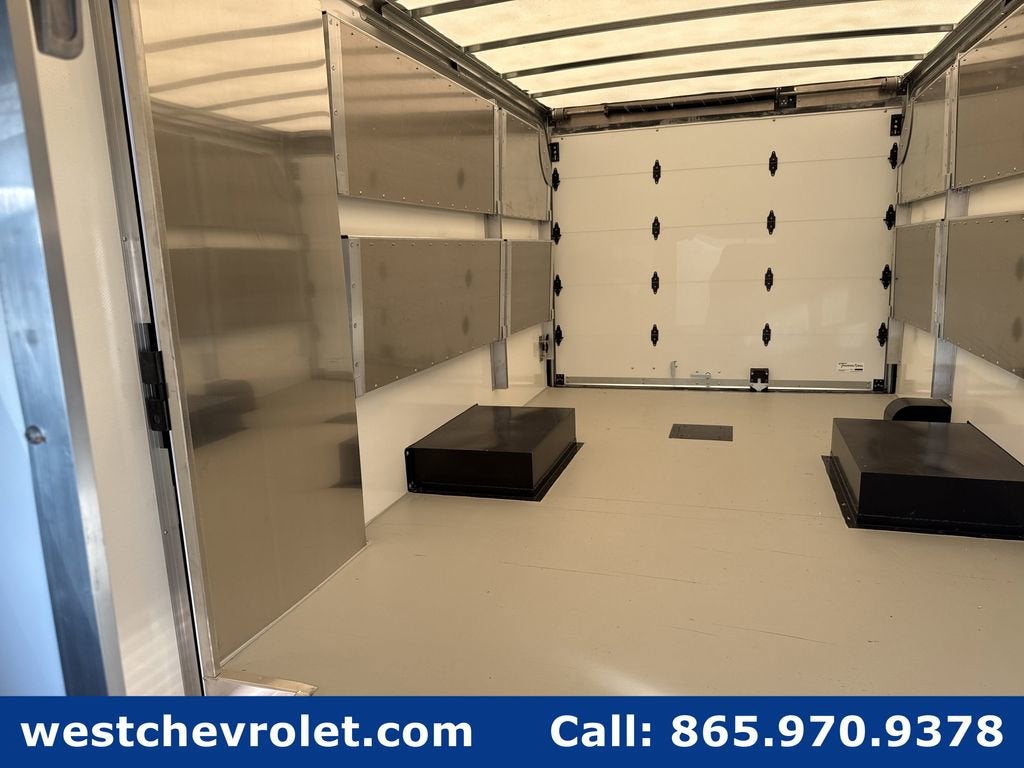 2025 Chevrolet Express Cutaway 4500 2WT