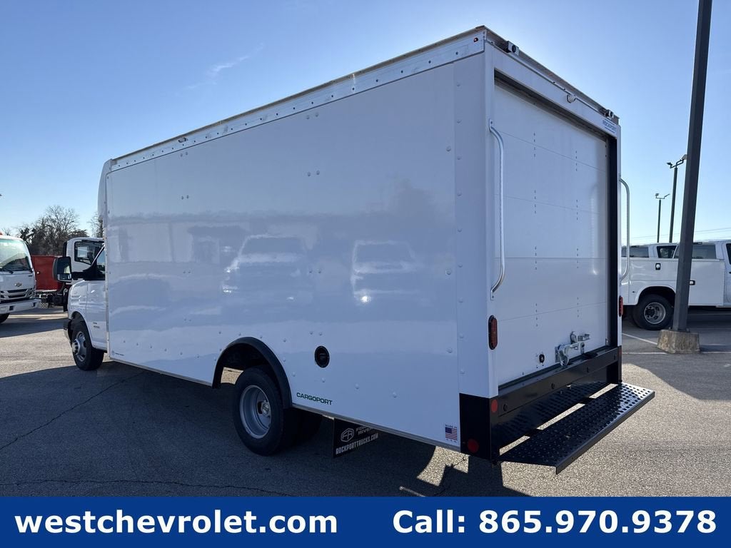 2025 Chevrolet Express Cutaway 4500 2WT