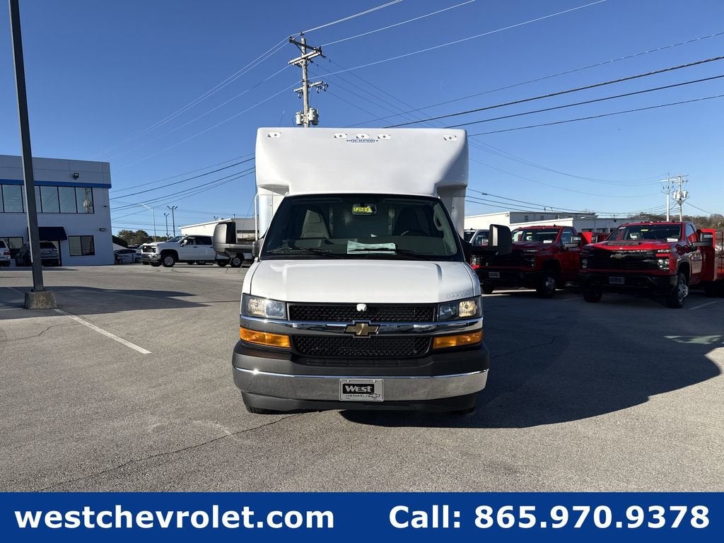 2025 Chevrolet Express Cutaway 4500 2WT